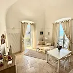 Semesterbostad Casa Claudette Trani