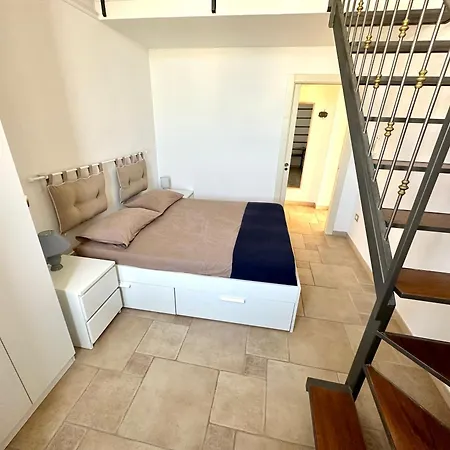 Semesterbostad Casa Claudette Trani